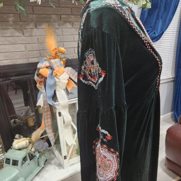 Chelsea & Theodore Velvet Embroidered Dress with Tassels Sz XL - Picture 9 of 12